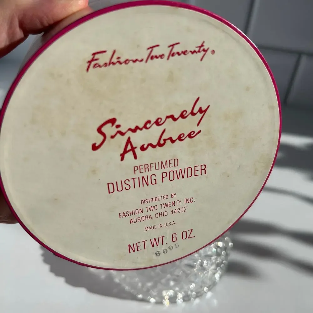 Sincerely Ambree Perfumed Dusting Powder Vintage Glam Hot Pink Poof